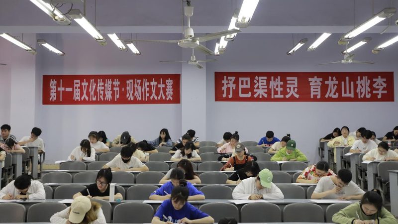 短视频制作合同模板：关键要素与注意事项